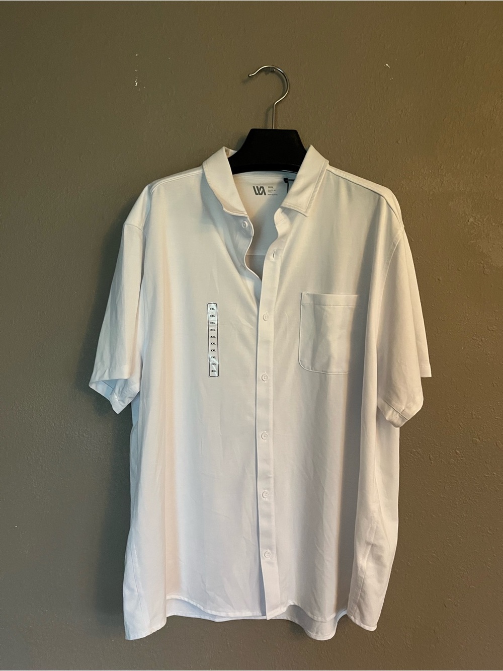 NWT Athletic Short Sleeve Button Down Shirt